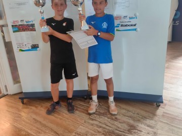 TENNIS TROPHY FIT KINDER: GIOVANI RACCHETTE SUL PODIO